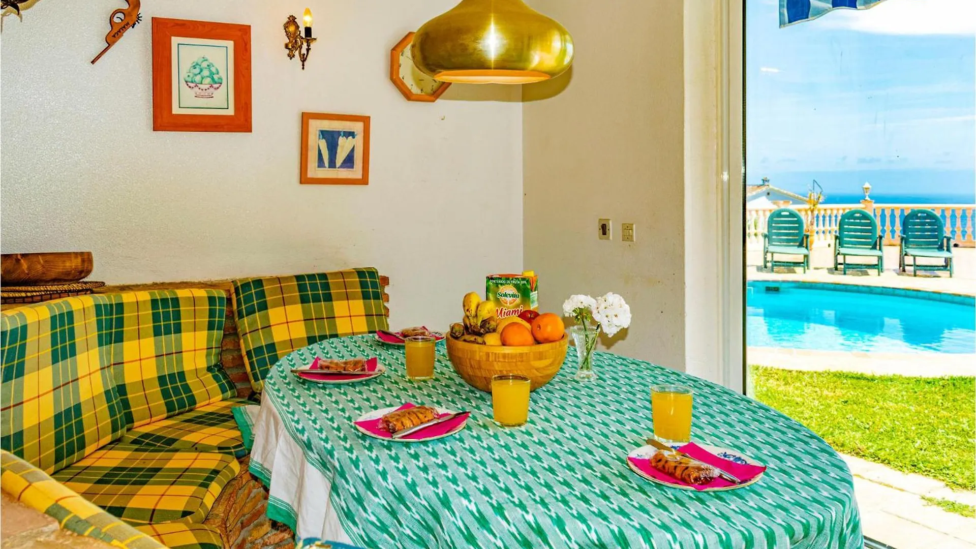 Beautiful Home In Urbanizacion La Capell Torremuelle